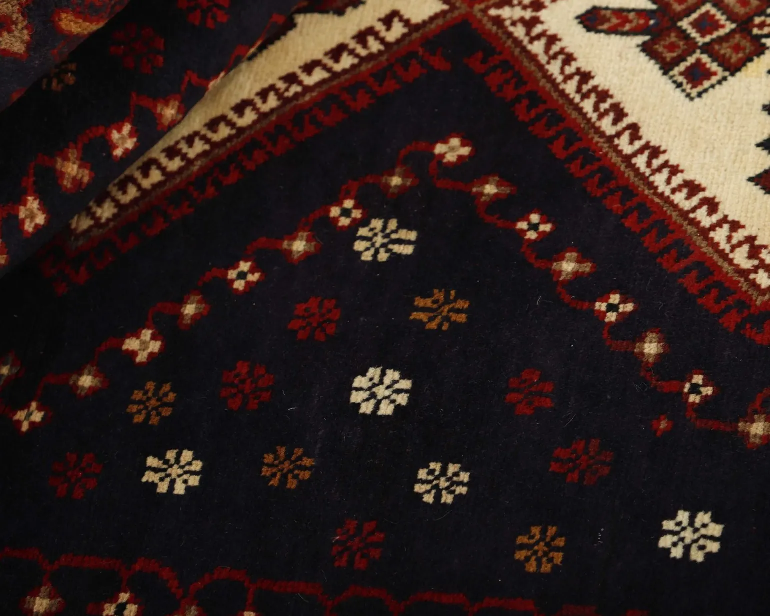 Afshar orientalisk matta 164 x 234 cm