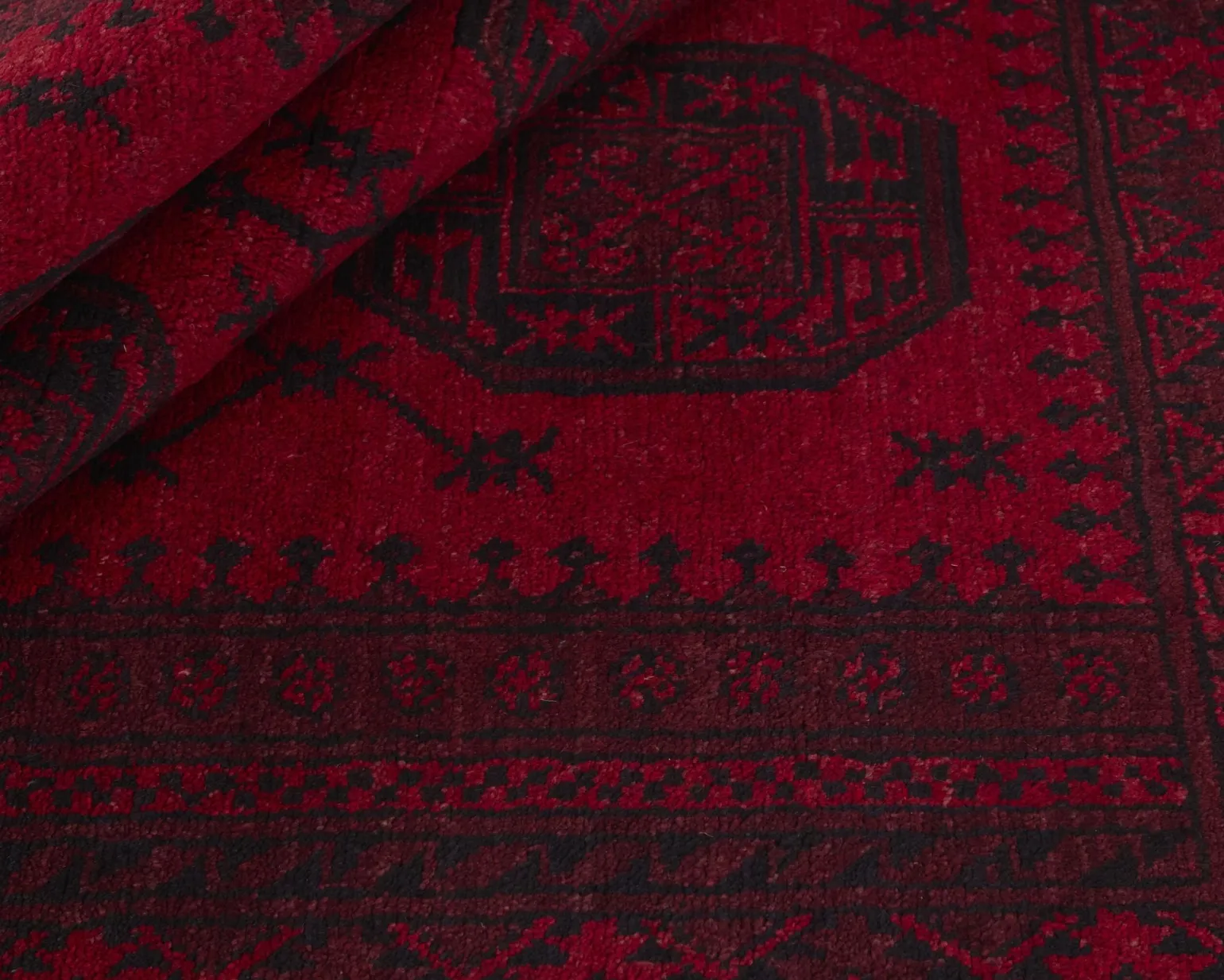 Aktscha orientalisk matta 147 x 189 cm