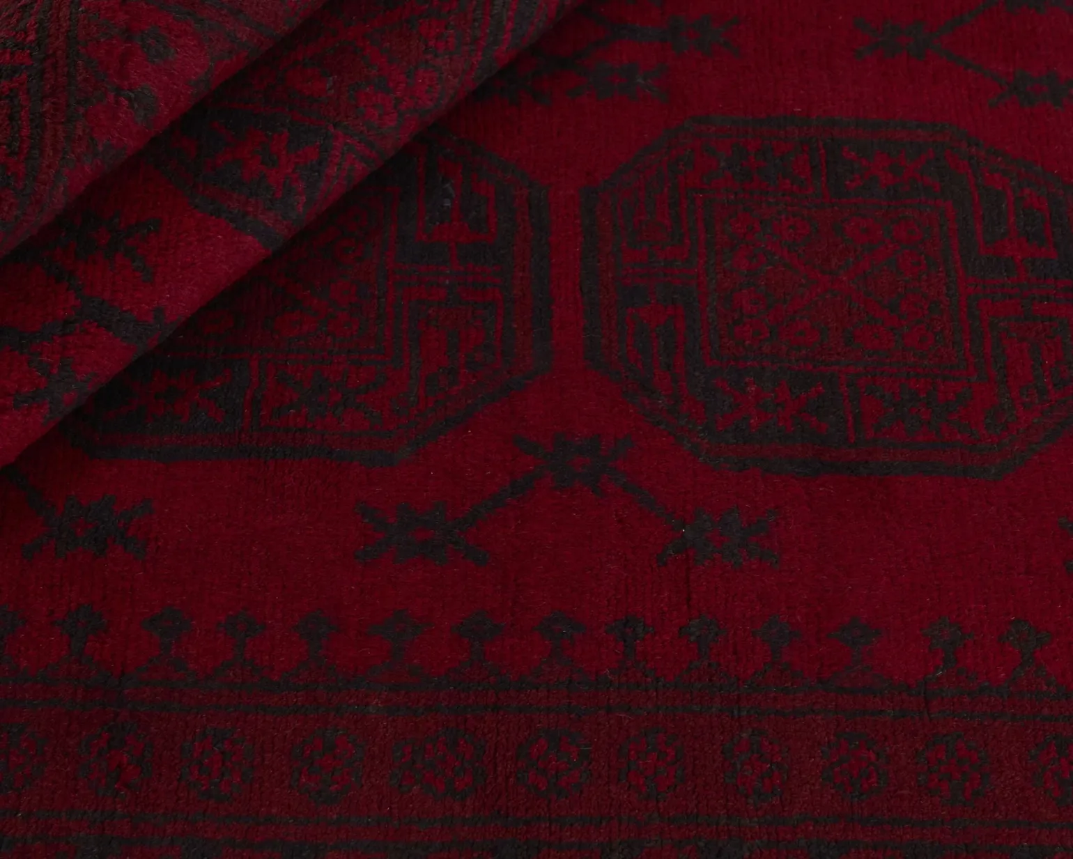 Aktscha orientalisk matta 147 x 184 cm