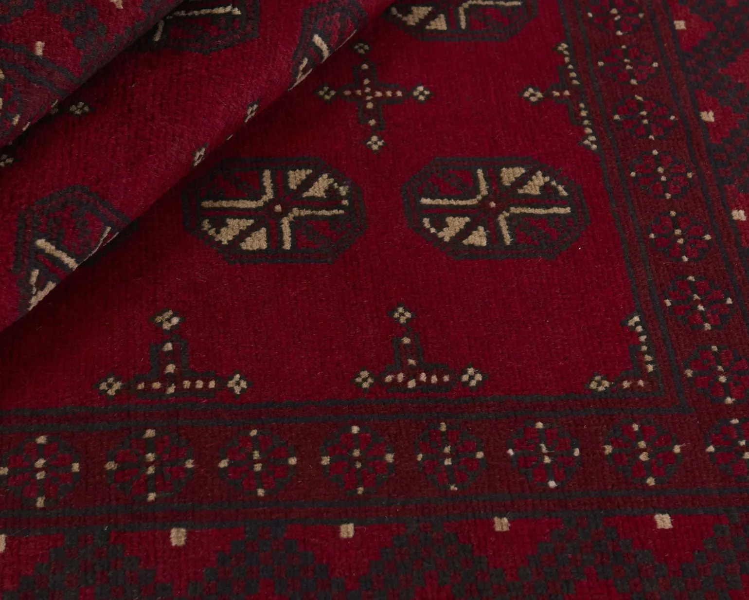 Aktscha orientalisk matta 143 x 194 cm