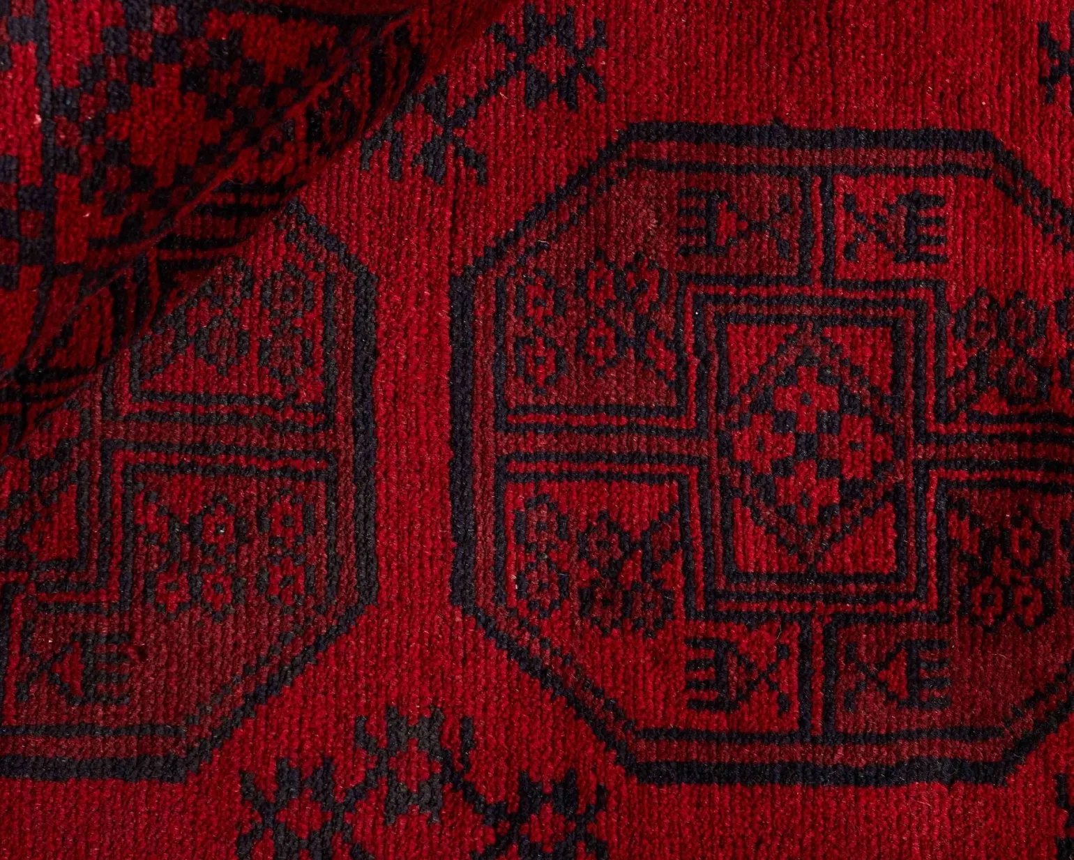 Aktscha orientalisk matta 154 x 191 cm