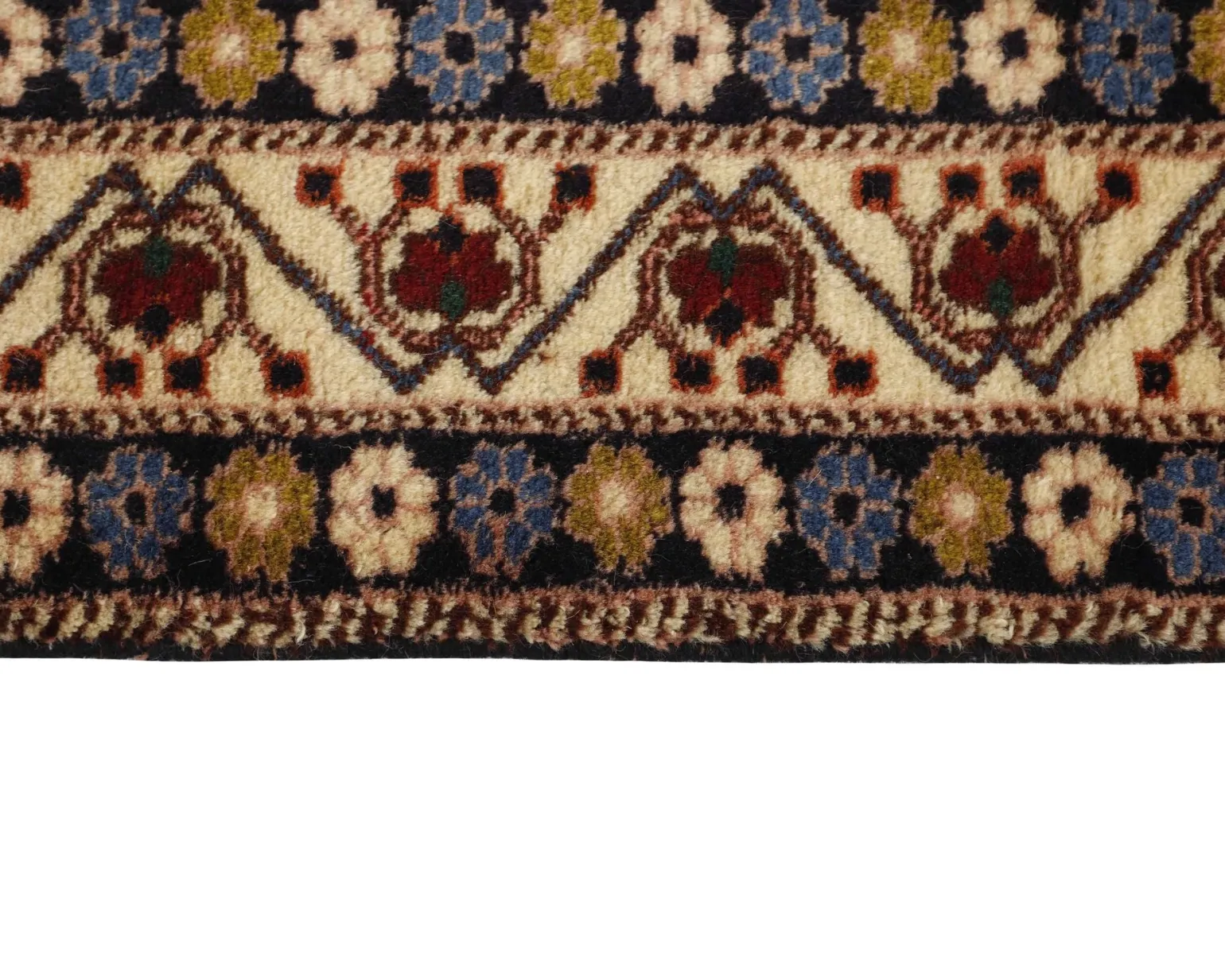 Ardebil orientalisk matta 133 x 205 cm
