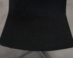 Arper Catifa 70 fåtölj svart