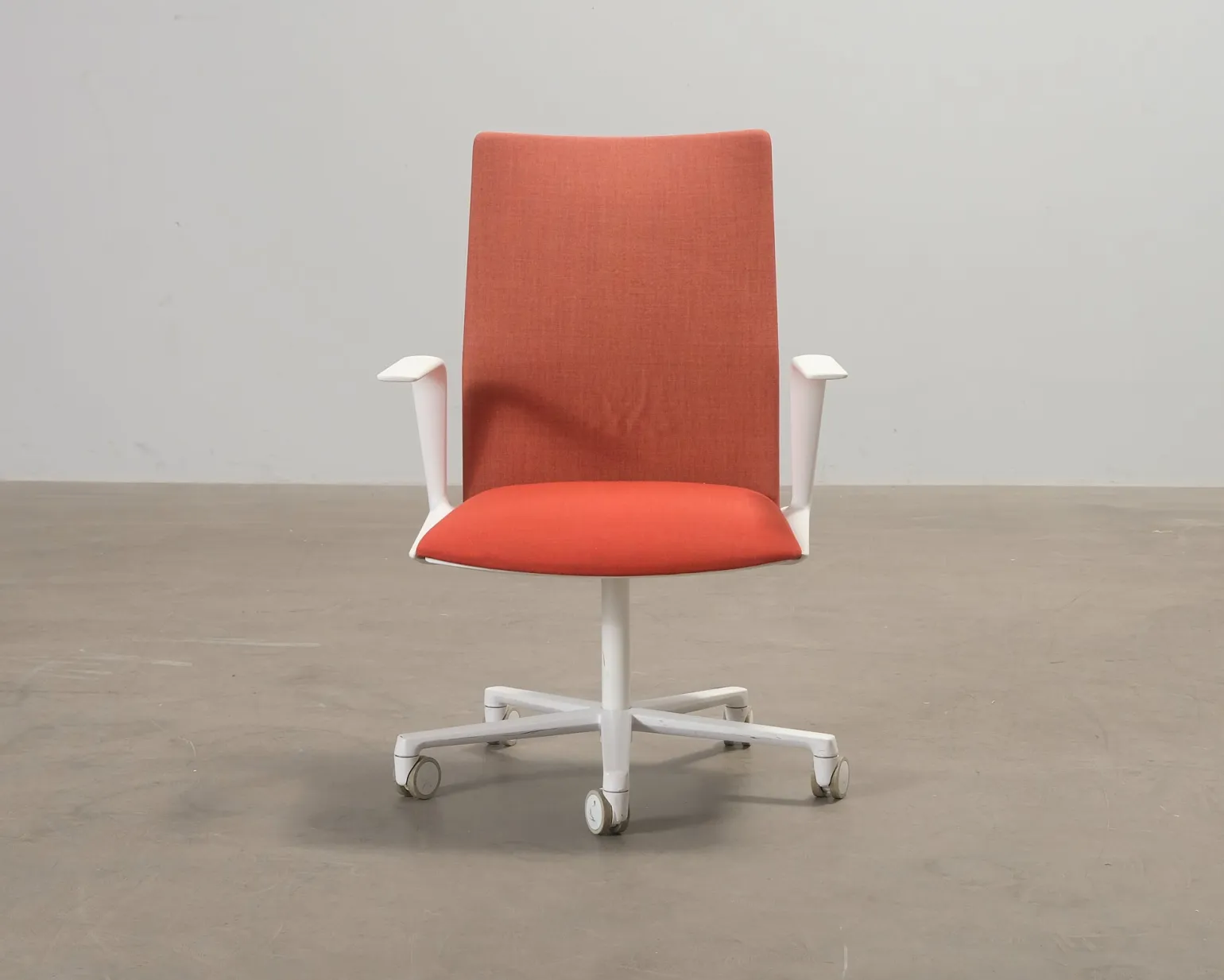 Arper Kinesit Met kontorstol orange