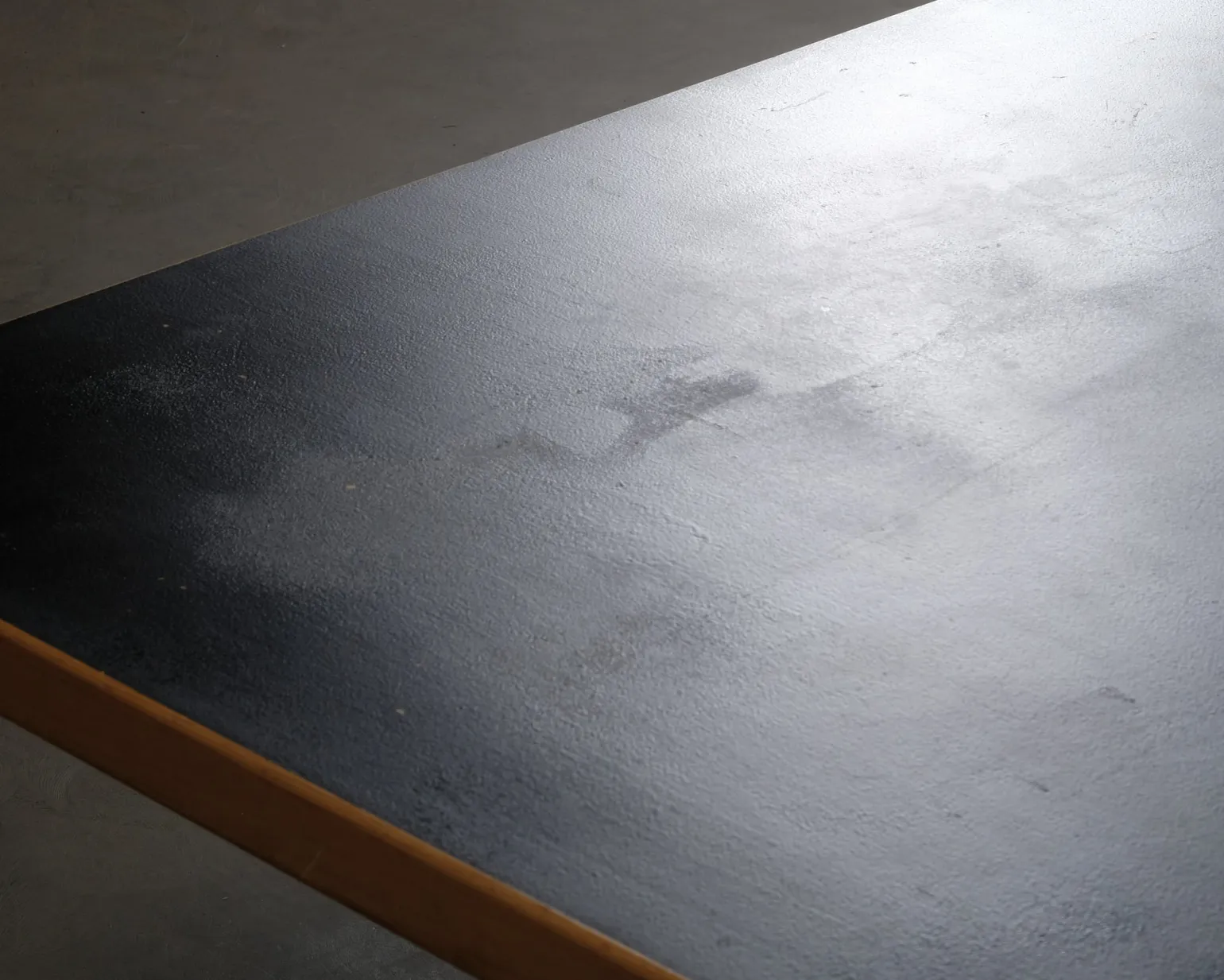 Artek Aalto 84 soffbord 120 x 120 cm björk / svart