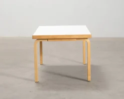 Artek 80B bord vit laminat