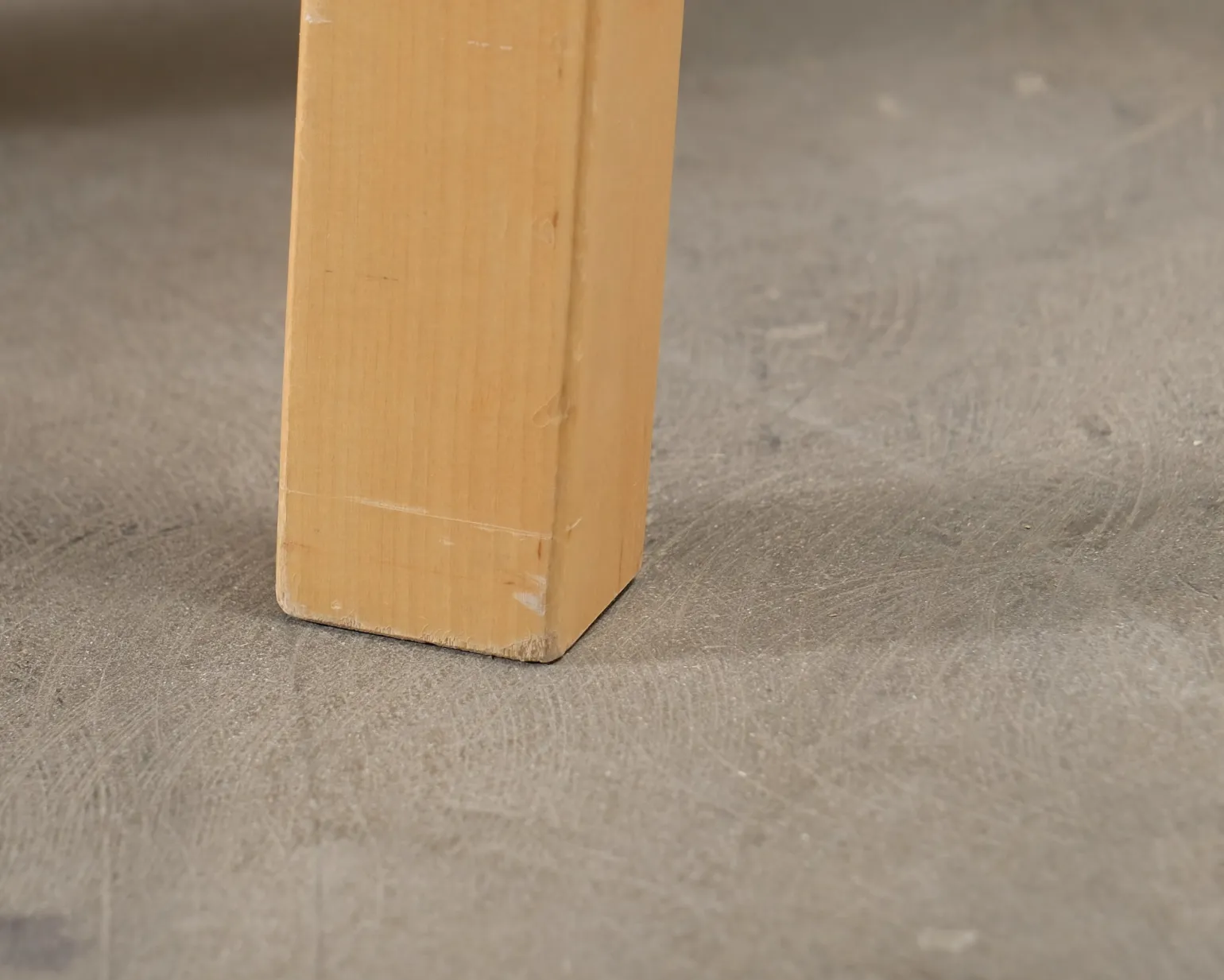 Artek N65 barnstol björk / vit laminat