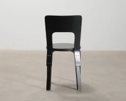 Artek 66 stol svart