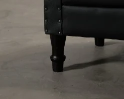 Barnfåtölj svart läder