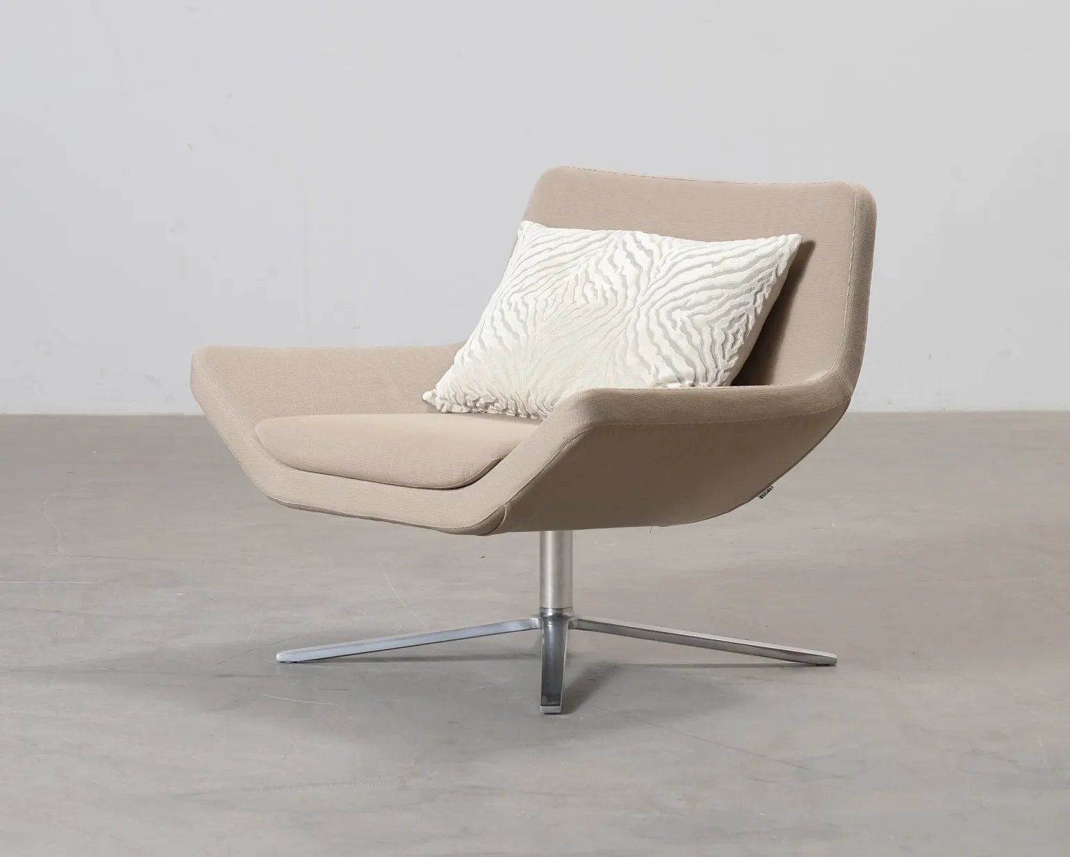 B&B Italia fåtölj beige
