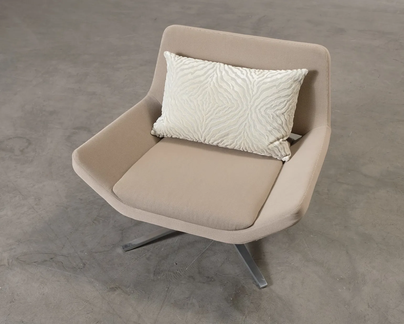 B&B Italia fåtölj beige