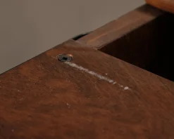 Boknäs vitrin med glasdörr D39