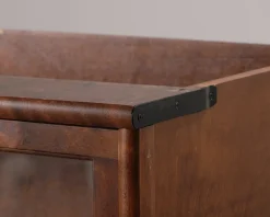 Boknäs vitrin med glasdörr D39