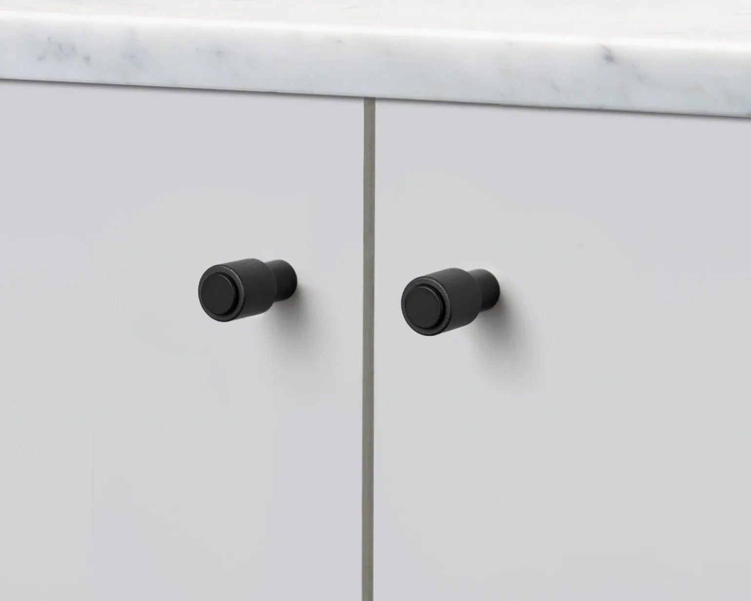 Buster + Punch Furniture Knob handtag svart