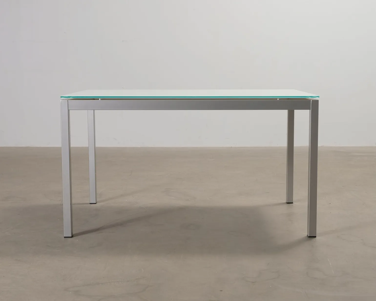 Calligaris matbord med glasskiva