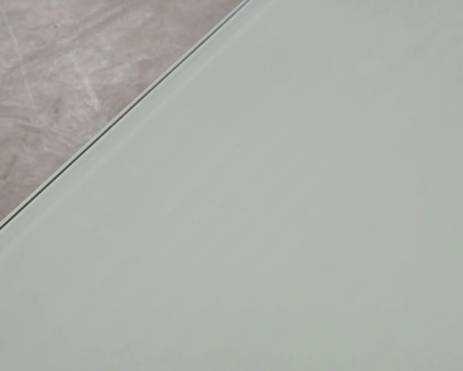 Calligaris matbord med glasskiva