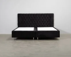 Celine sängram 210 cm svart