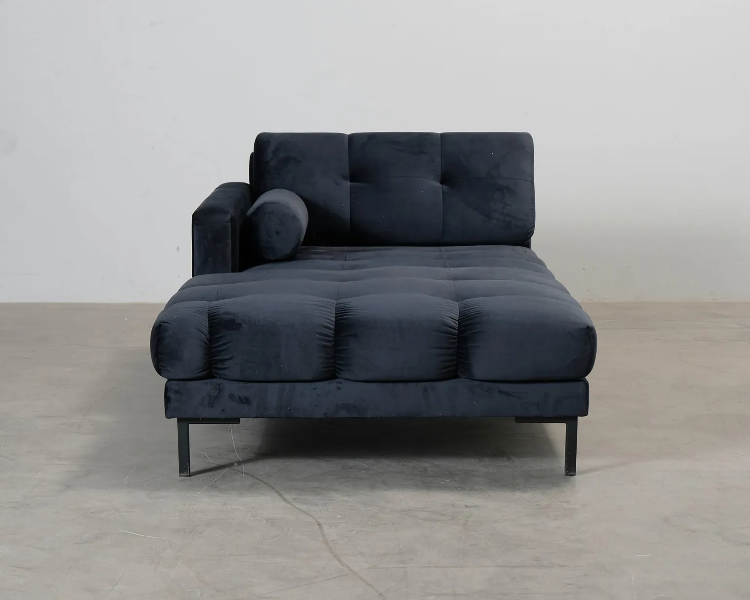 Cosmopolitan Design Bali schäslong mörkblå