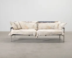 Diesel with Moroso Iron Maiden 2,5-sits soffa