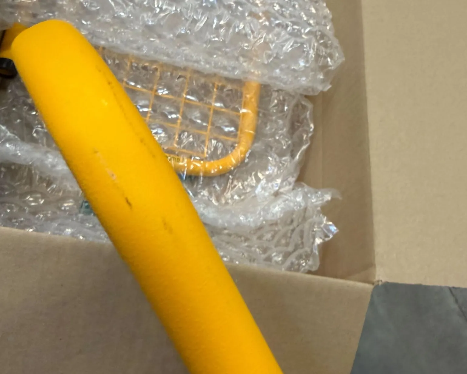 Essem Design Classic hatthylla 80 cm Sun Yellow