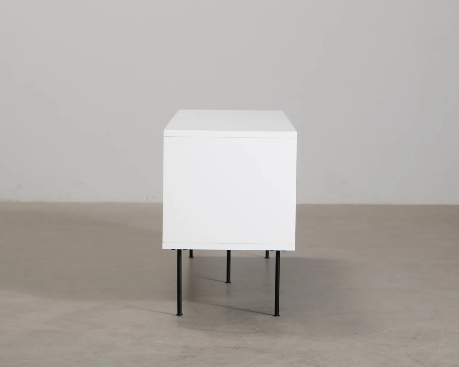 FeelDesign Flow TV-bänk vit