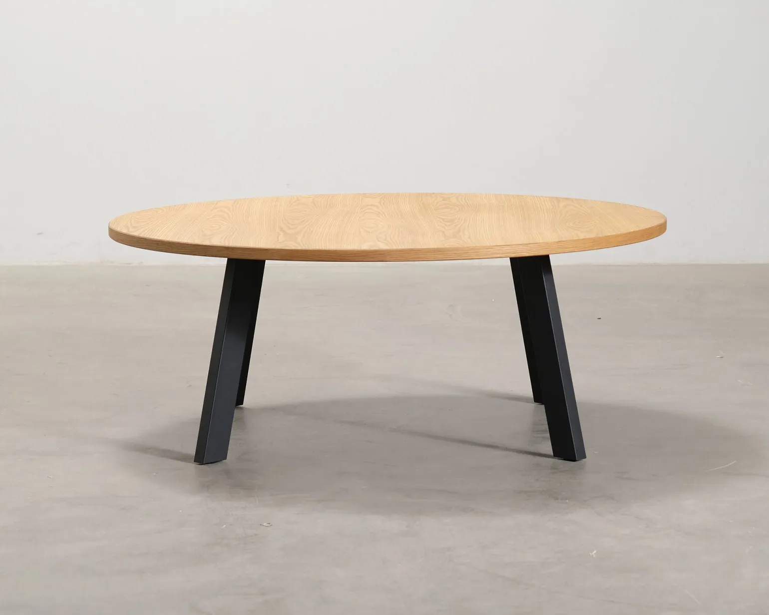 FeelDesign Freddy soffbord ø 115 cm oak / svart