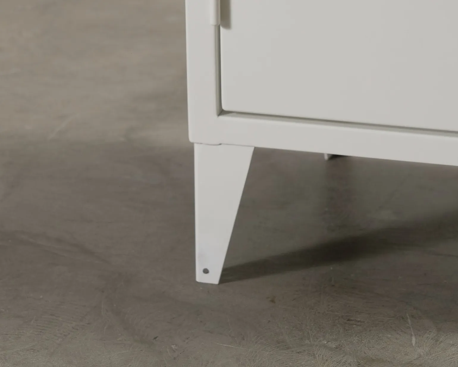 FeelDesign Plate nattduksbord vit