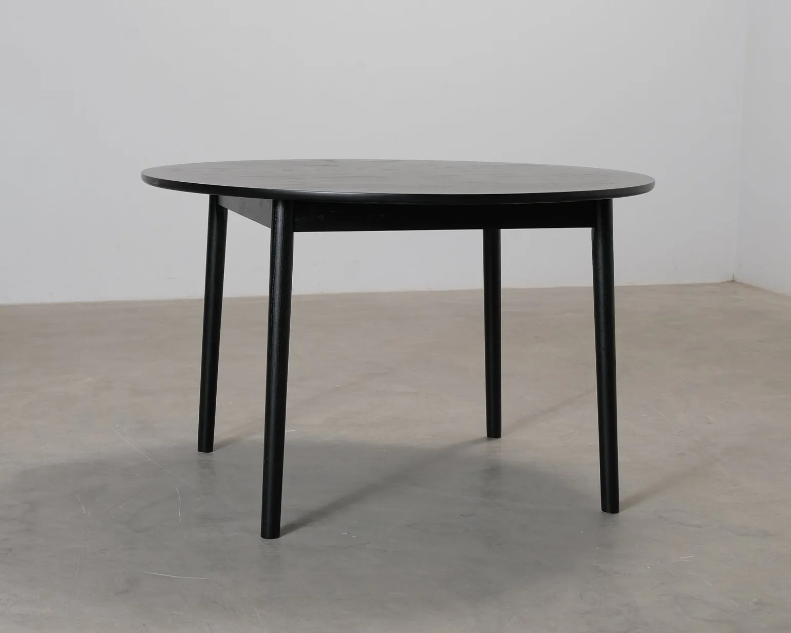 FeelDesign Rita 2.0 matbord svart