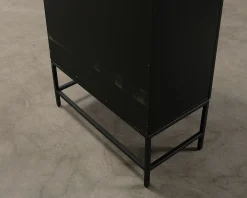FeelDesign Soft vitrinskåp svart