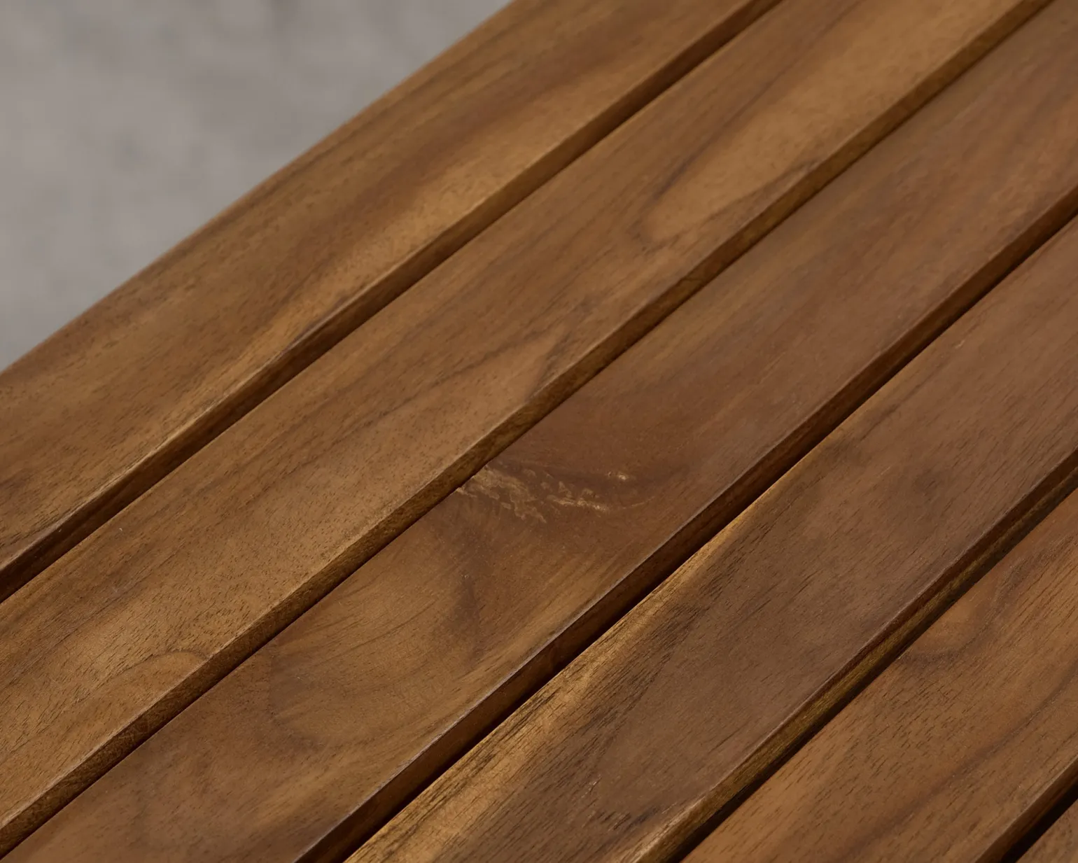 FeelDesign Stripe trädgårdsbord teak
