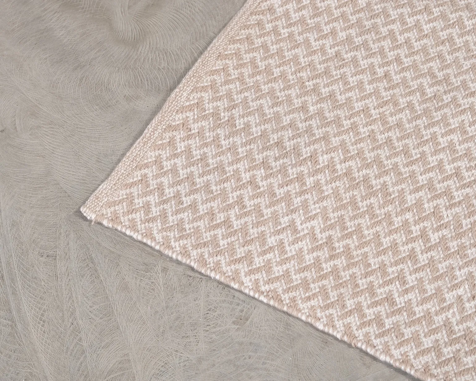 Finarte Pispala matta beige 140 x 200 cm