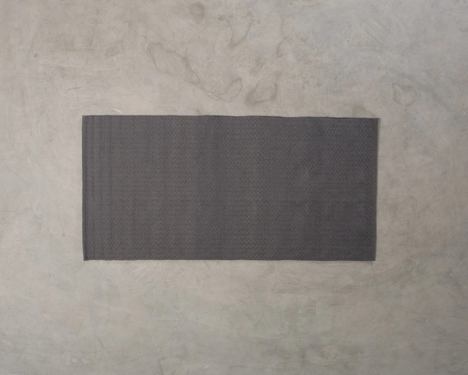 Finarte Pispala matta 100 x 200 cm mörkgrå