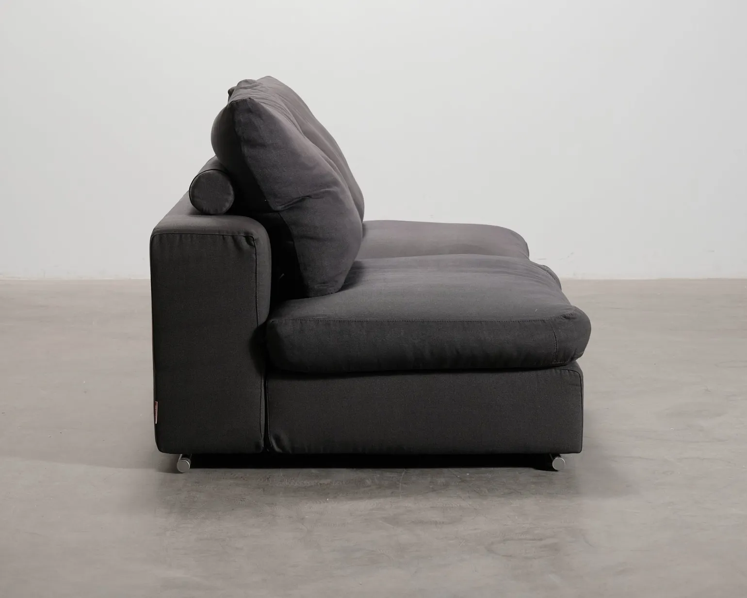 Flexform Groundpiece 2-sits modulsoffa mörkgrå