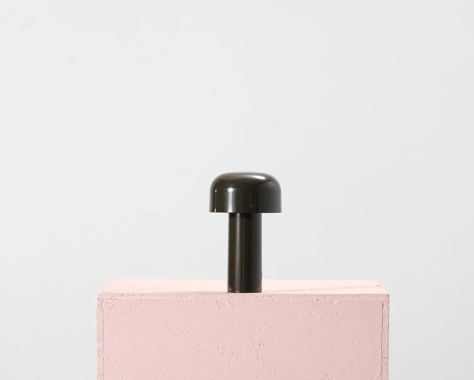 Flos Bellhop bärbar bordslampa Cioko
