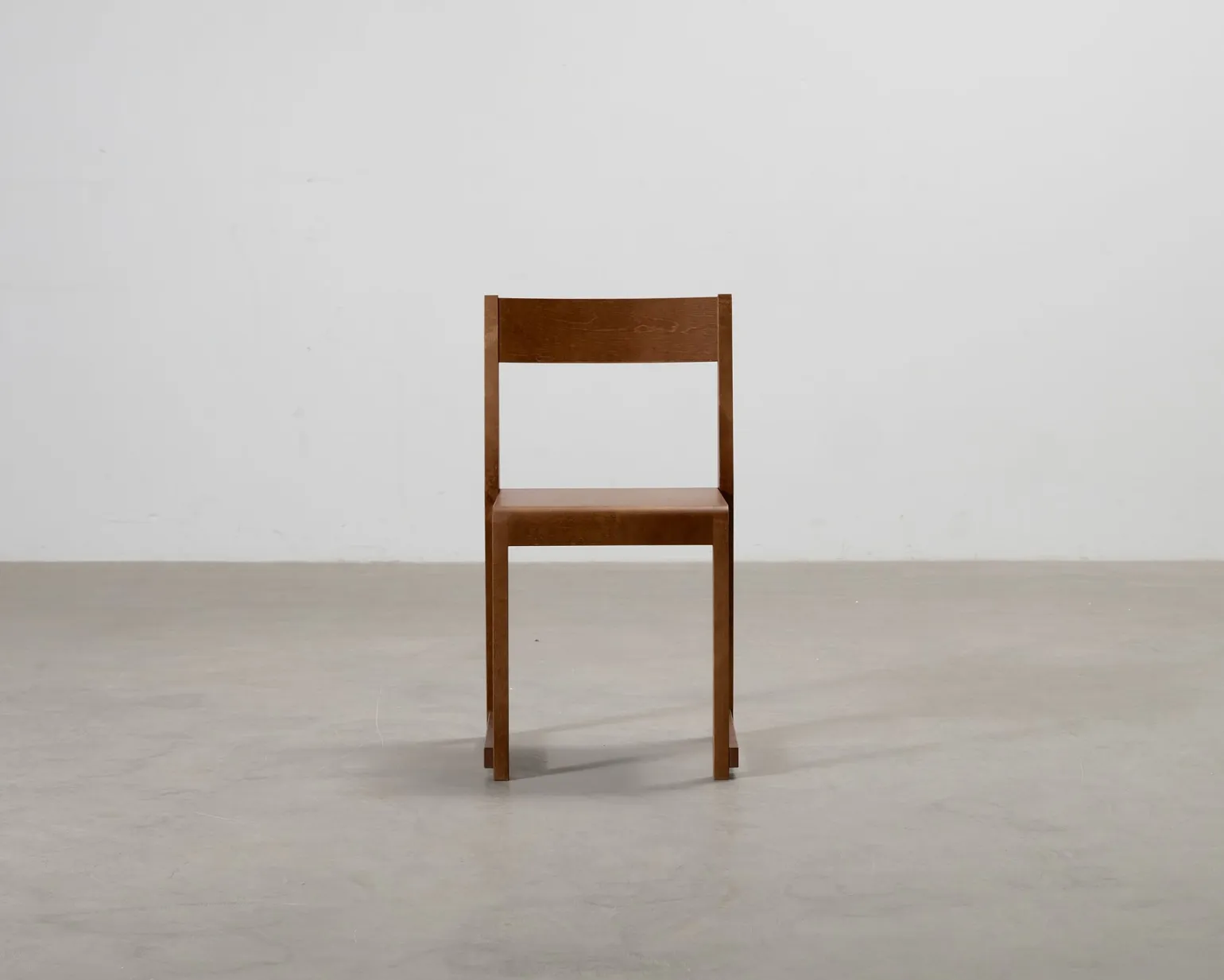 FRAMA Chair 01 matstol