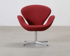 Fritz Hansen Swan 3220 fåtölj röd
