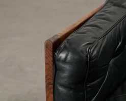 Futura Möbler Monte Carlo 2-sits vintage soffa svart läder