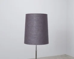 Golvlampa grå