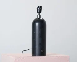 Gubi Gravity lampfot svart