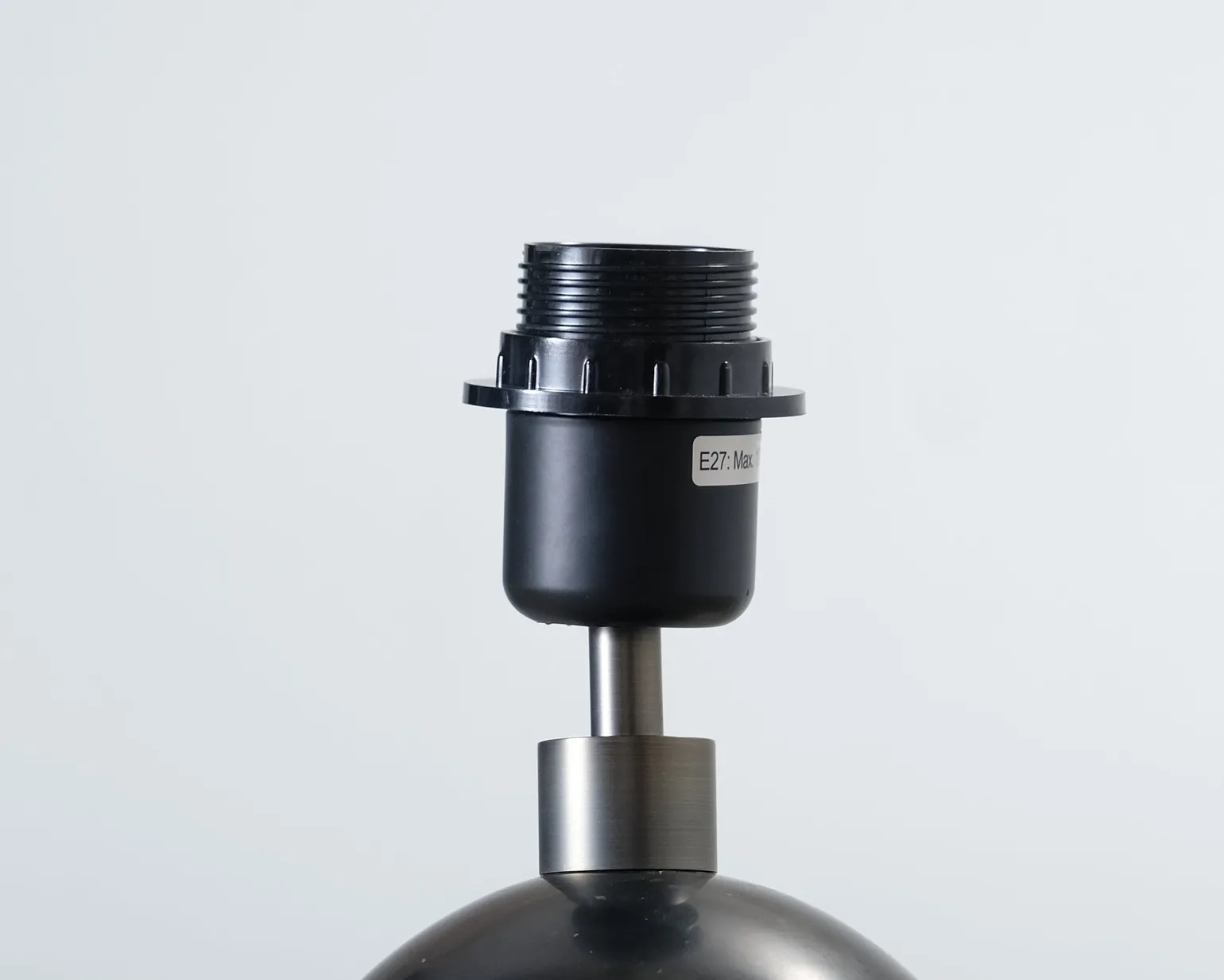 Gubi Gravity lampfot svart