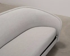 GUBI Revers 2,5-sits soffa grå