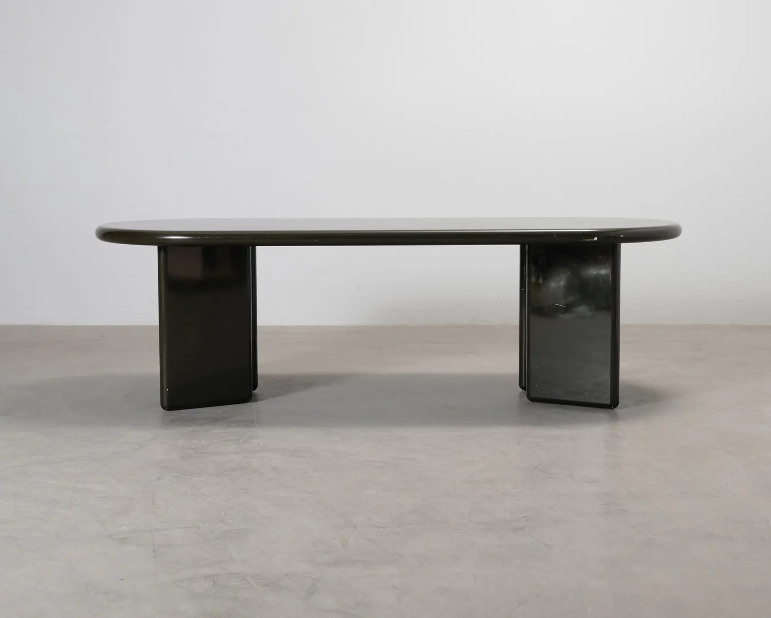 Gustaf Westman Chunky matbord svart