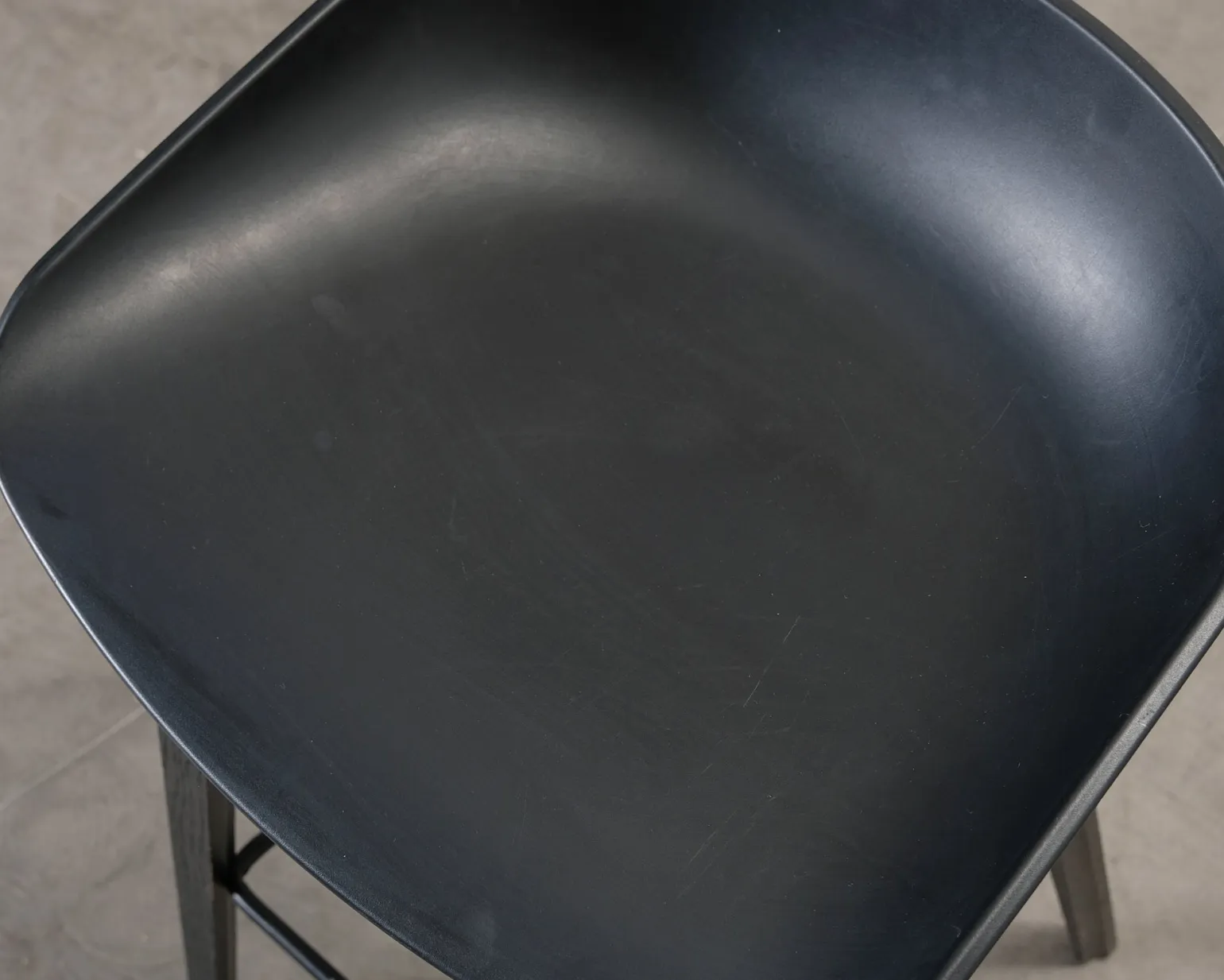 HAY AAS 32 2.0 barstol 75 cm svart / ek