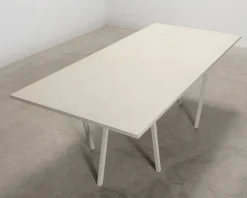 Hay Loop Stand bord beige
