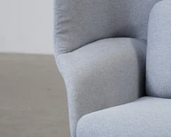 Herman Miller Striad Lounge 2-sits soffa ljusblå