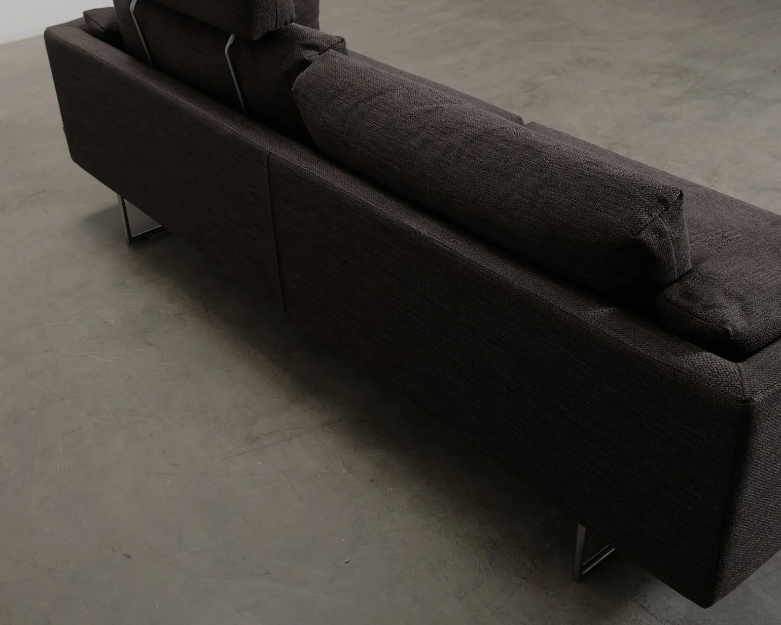 Ire Möbel Altero A 3-sits soffa brungrå