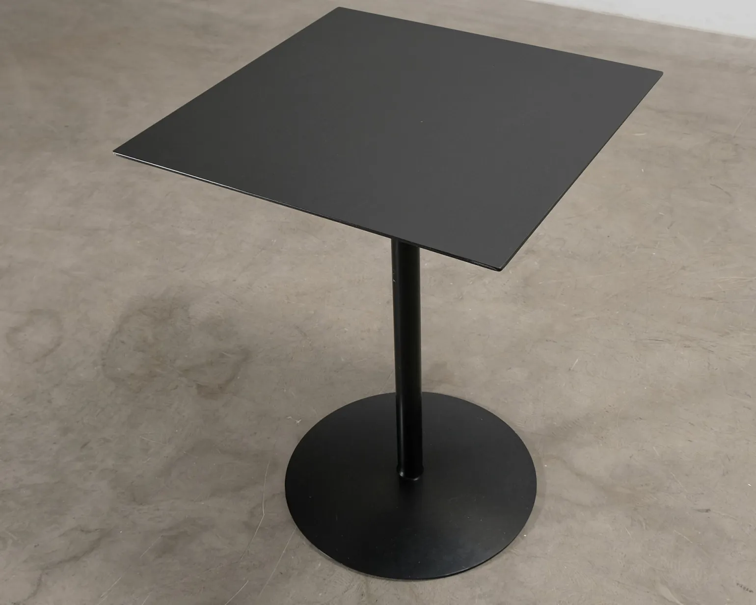 Johanson Design Stay bord svart