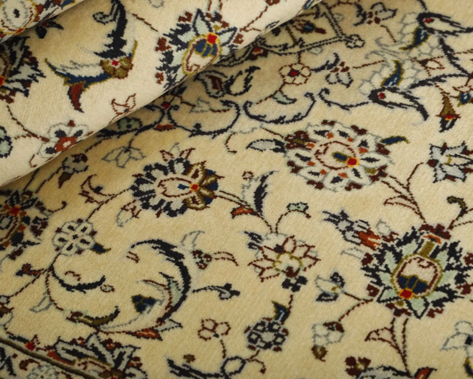 Keshan Fine orientalisk matta 138 x 226 cm