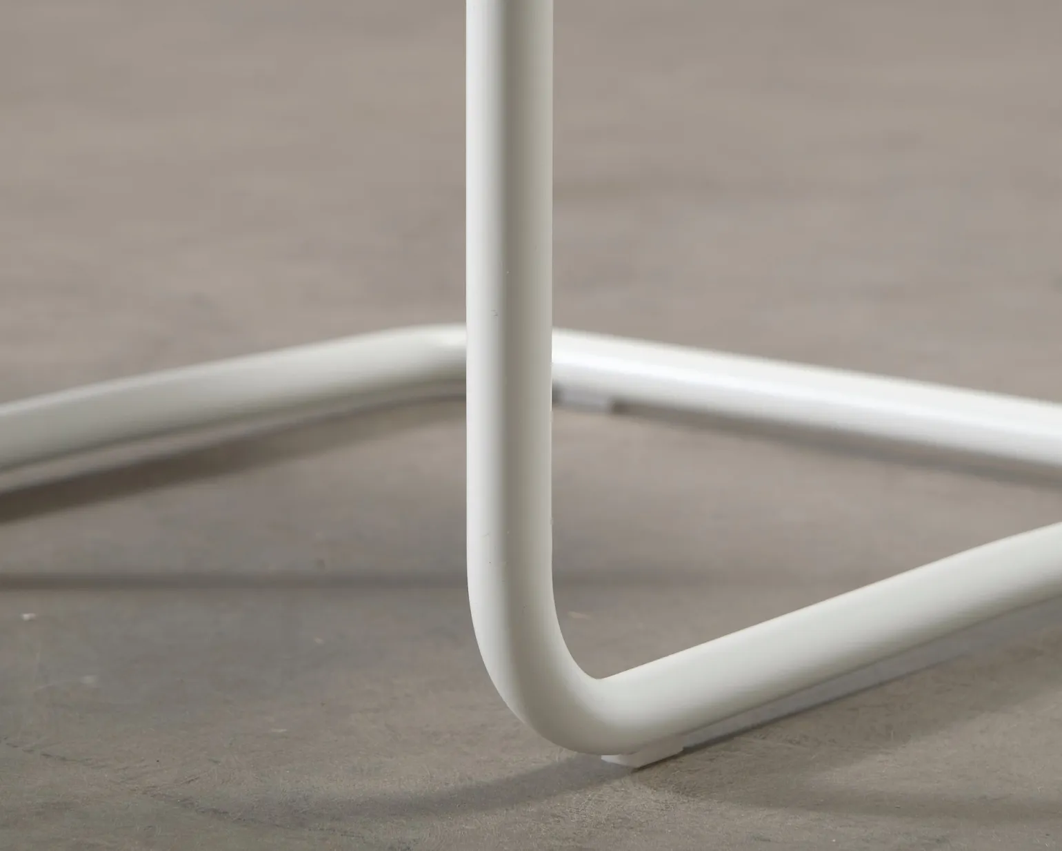 Knoll Cesca stol med armstöd beige / vit