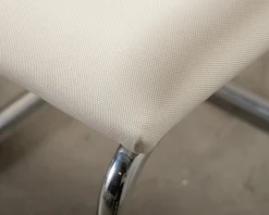 Knoll Cesca stol med armstöd vit